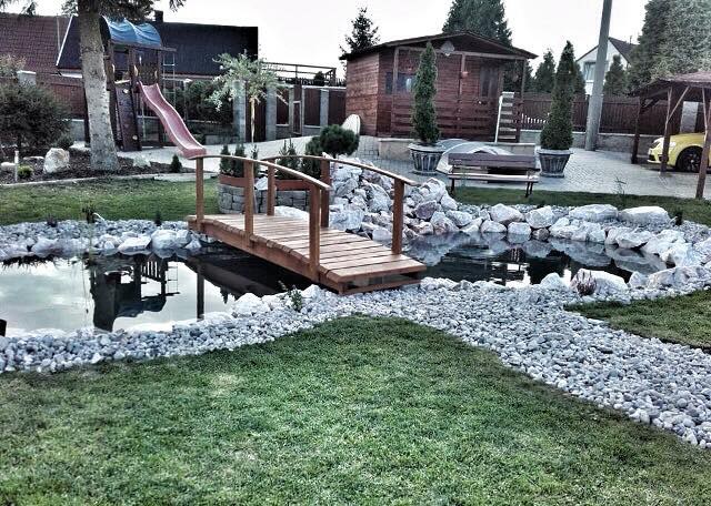 Okrasné jezírko v Hnojnicích