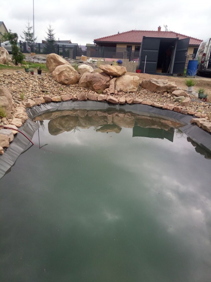 Okrasné jezírko na Klínech I.