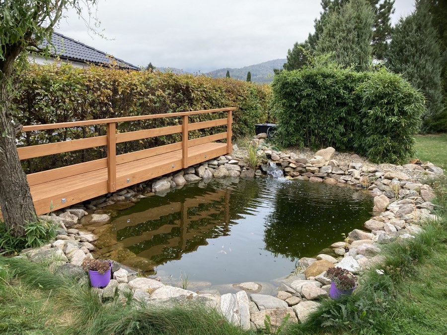 Kompletní rekonstrukce okrasného jezírka v Lomu u Mostu