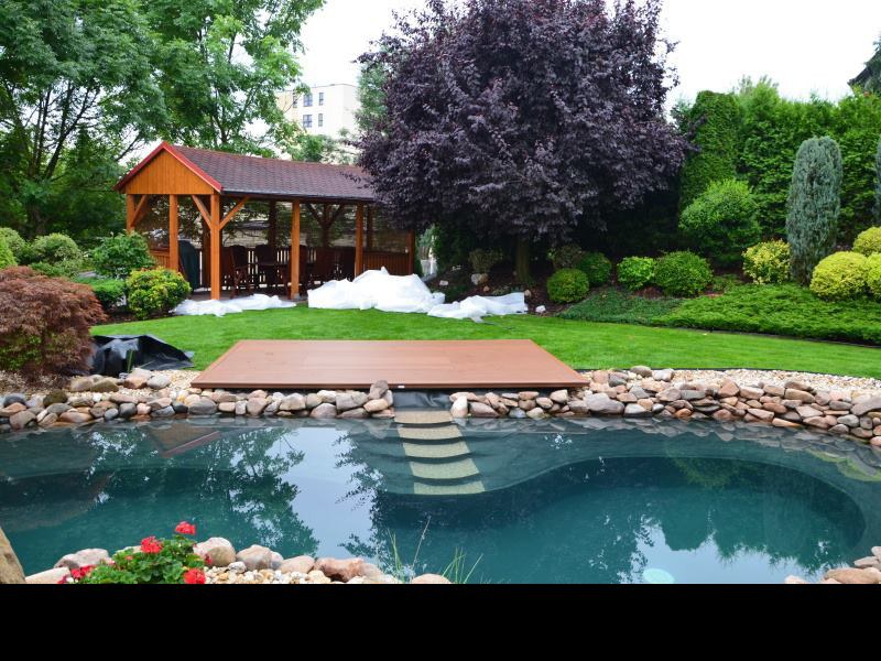 Savba koupacího jezírka v Kadani