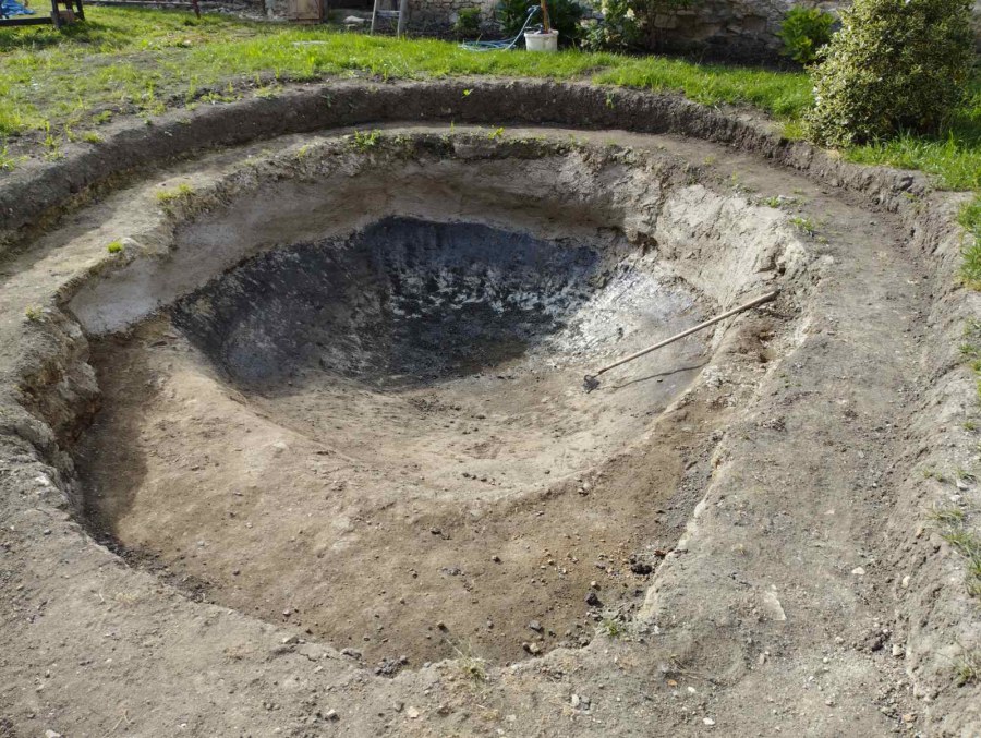 Malé okrasné jezírko