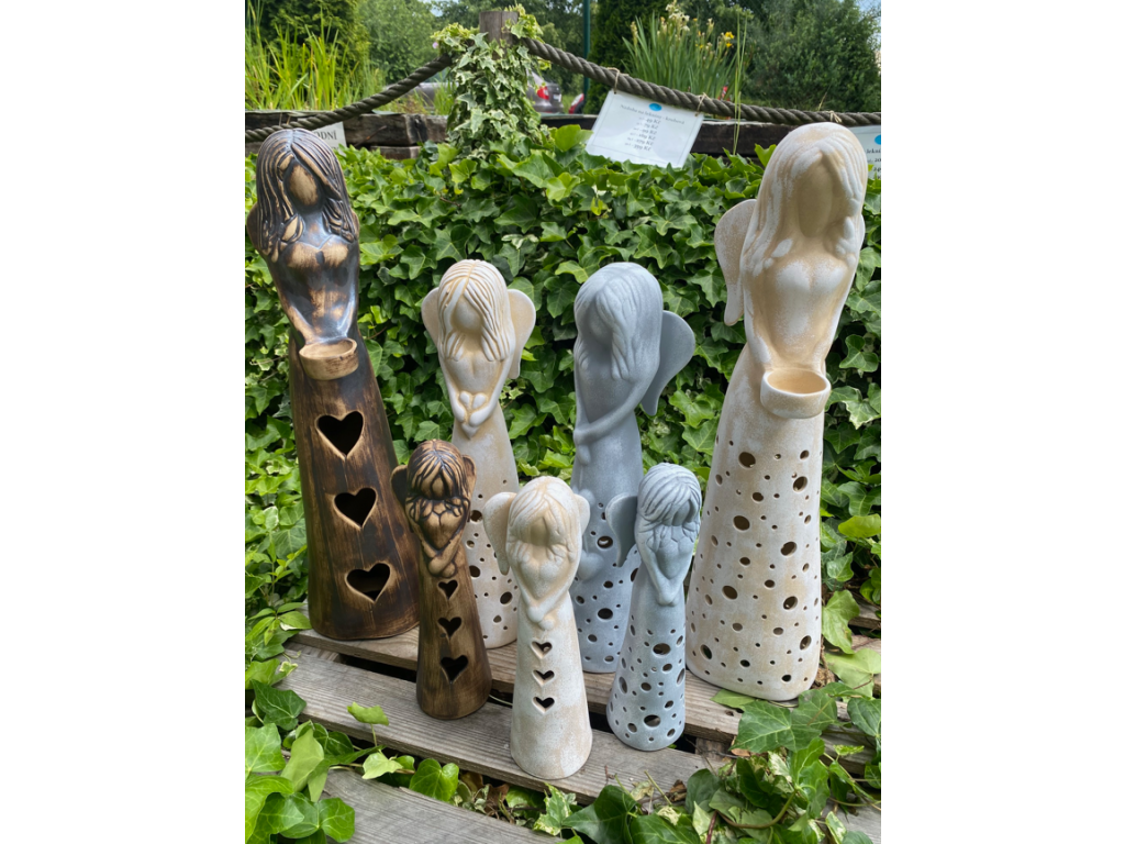 Anděl stojící střední (keramika)