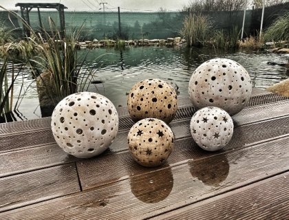 Svícen koule malá (keramika-ruční práce)