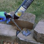 AquaForte černá montážní pěna na lepení kamenů (500ml)