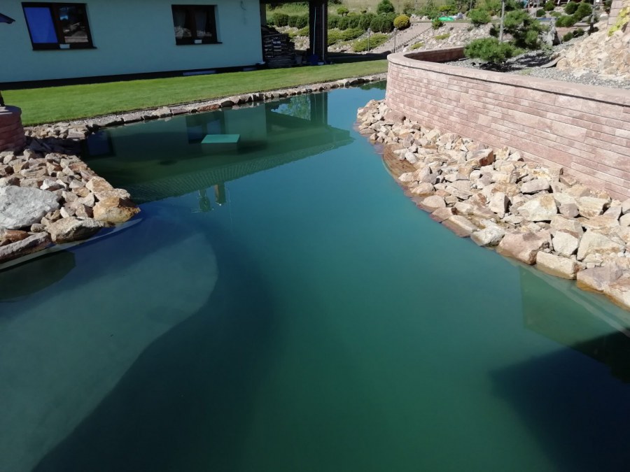 Okrasné jezírko u Teplic