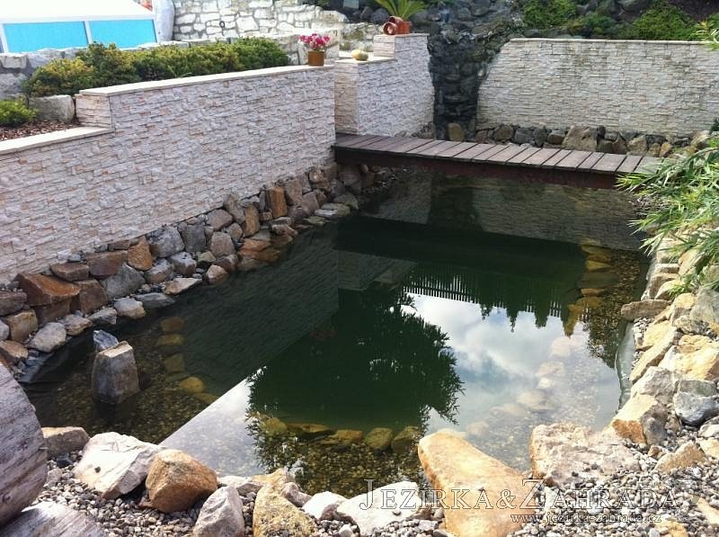 Stavba jezírka Bedřichův Světec