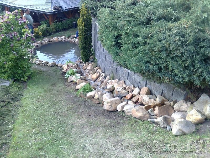 Přestavba malého jezírka 4m³ na fóliové