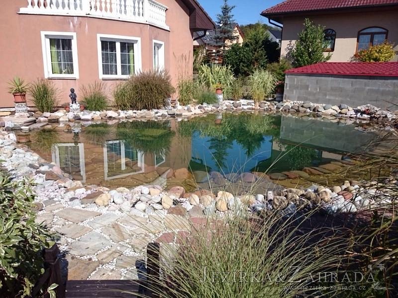 Čištení jezírka a instalace filtrace ve Štěnovicích u Plzně